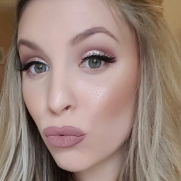 STILA Shimmer & Glow Liquid Eyeshadow KITTEN - Picture 3 of 16